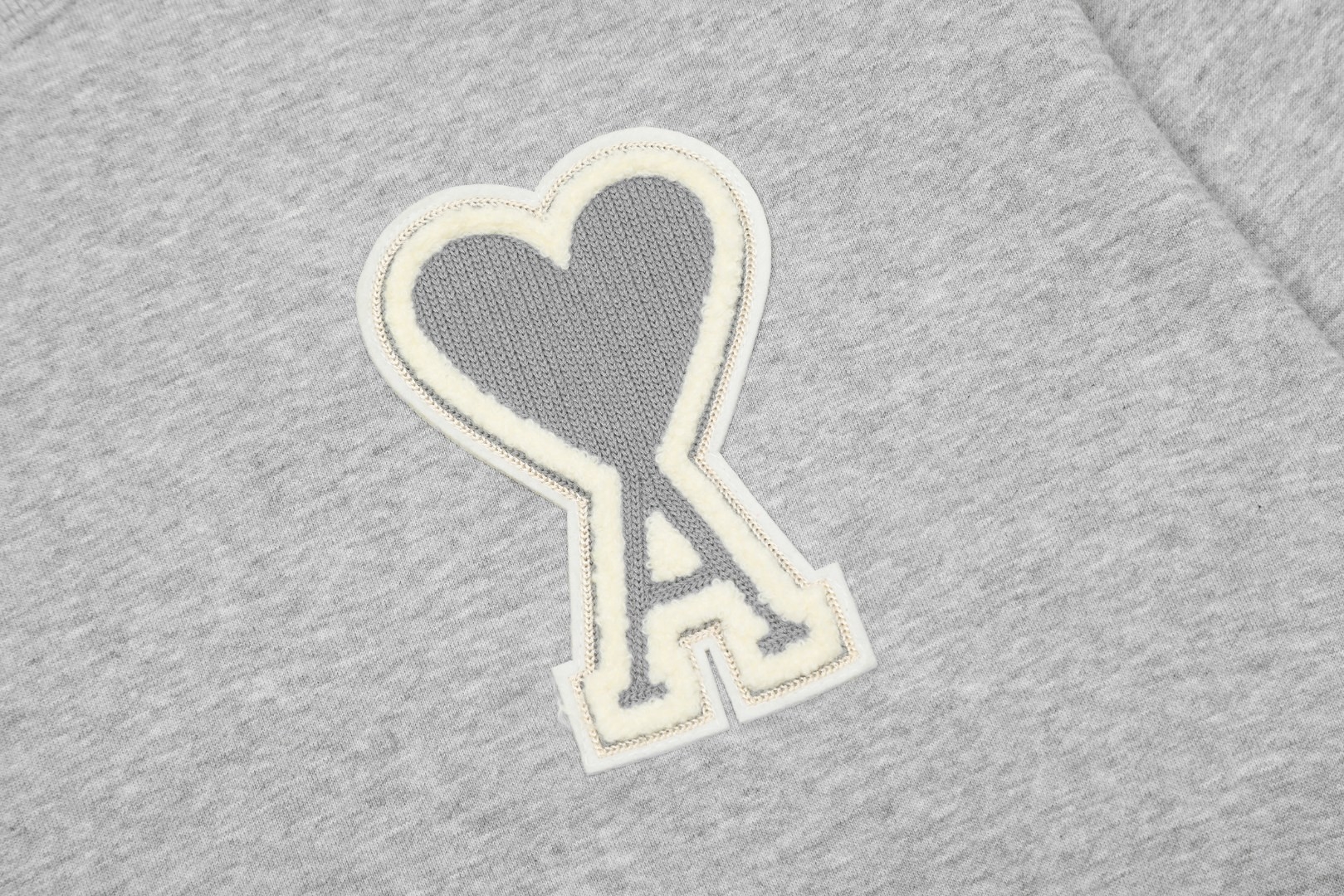 Ami Pairs 2022FW Macaron round neck big love sweatshirt grey 320