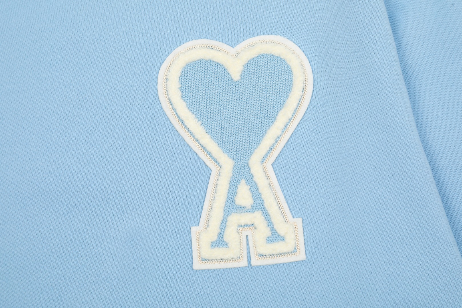 Ami Pairs Macaron round neck big love sweatshirt sky blue 779