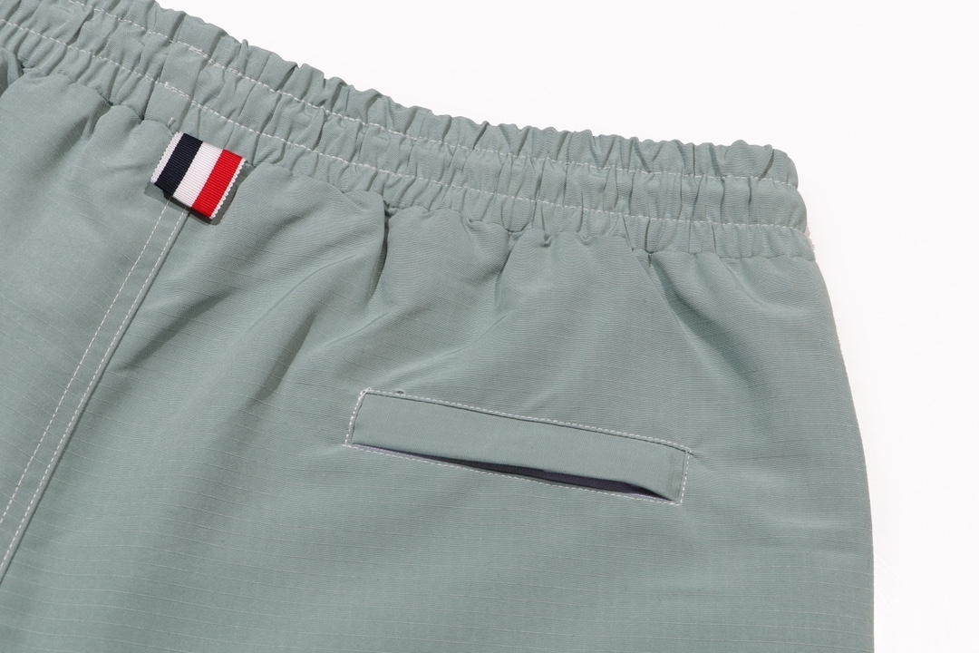 Thom Browne classic shorts 350